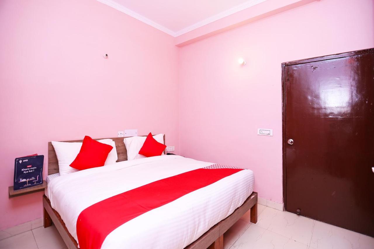 Hotel Oyo Flagship 14774 Sector 14 Gurgaon Exterior foto