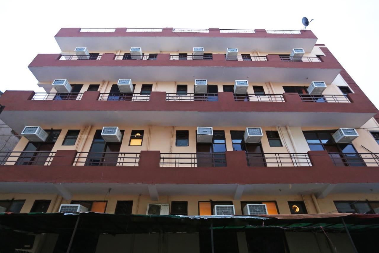 Hotel Oyo Flagship 14774 Sector 14 Gurgaon Exterior foto