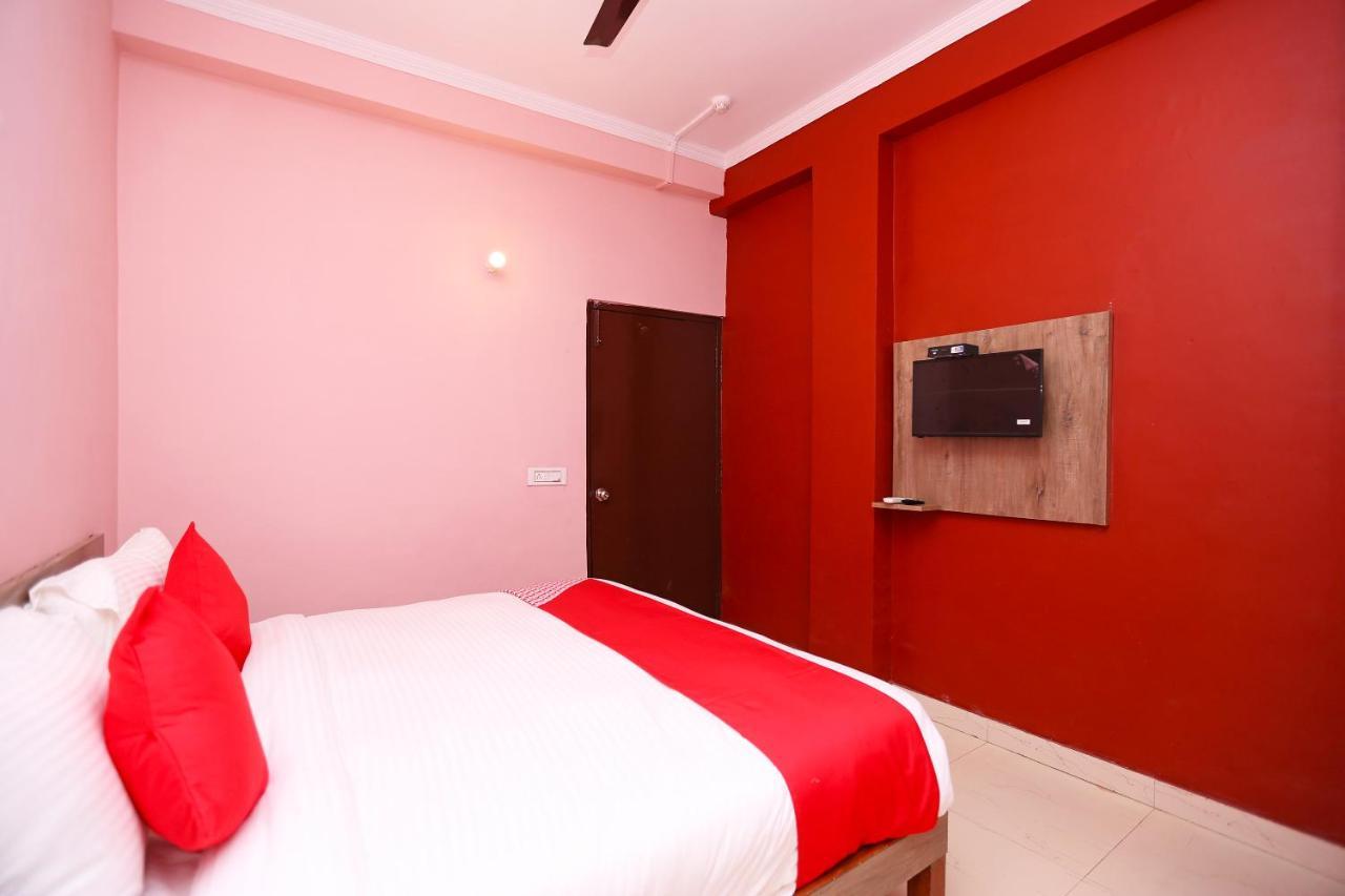 Hotel Oyo Flagship 14774 Sector 14 Gurgaon Exterior foto
